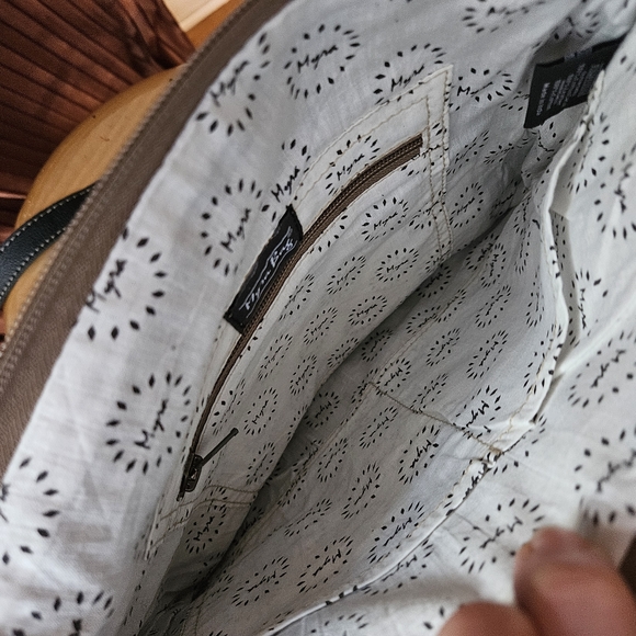 Myra Bag Black and White Leather Shoulder Bag - Picture 6 of 6